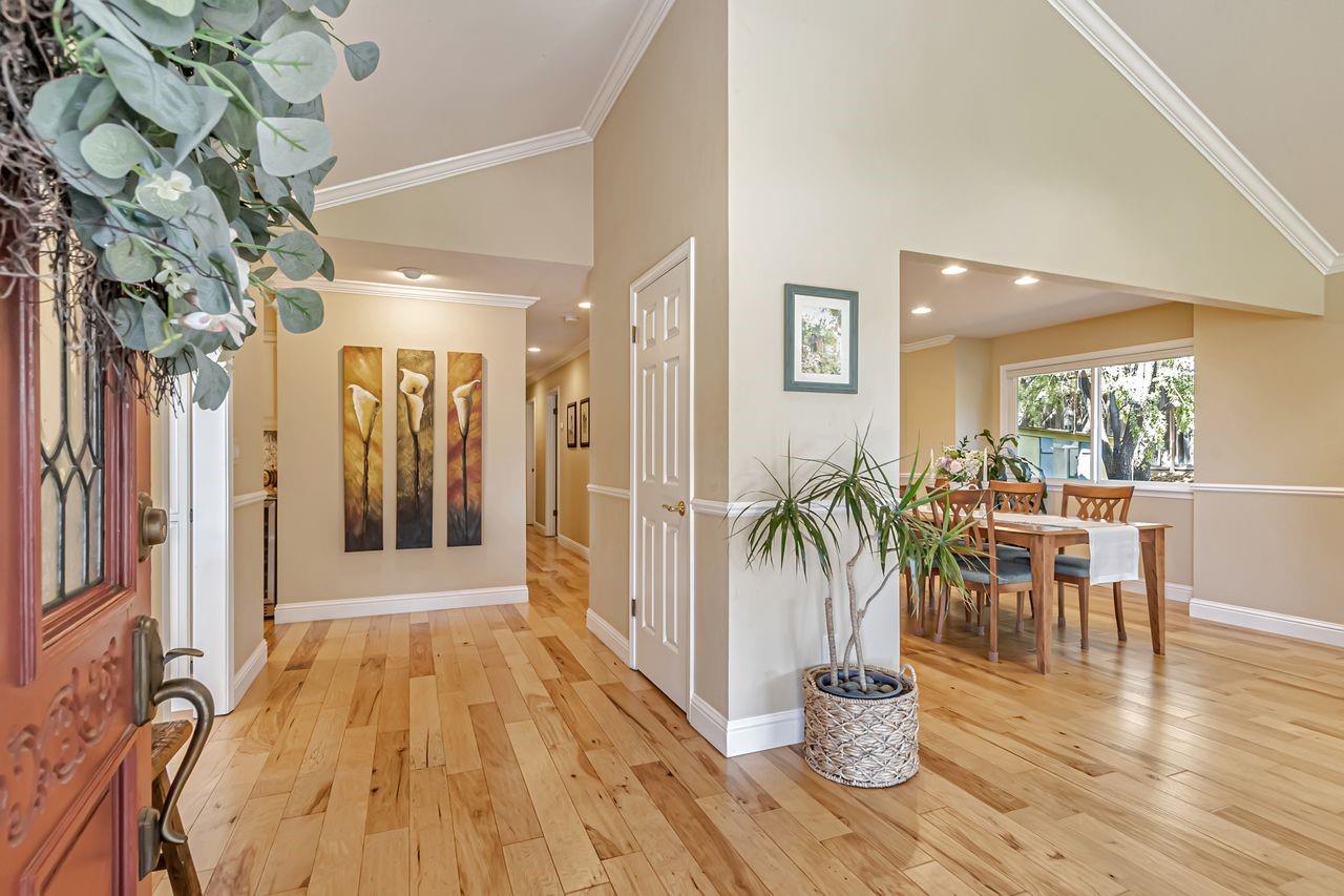 Detail Gallery Image 6 of 64 For 3187 High Meadow Ln, San Jose,  CA 95135 - 4 Beds | 2 Baths