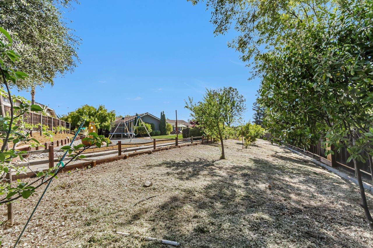 Detail Gallery Image 61 of 64 For 3187 High Meadow Ln, San Jose,  CA 95135 - 4 Beds | 2 Baths
