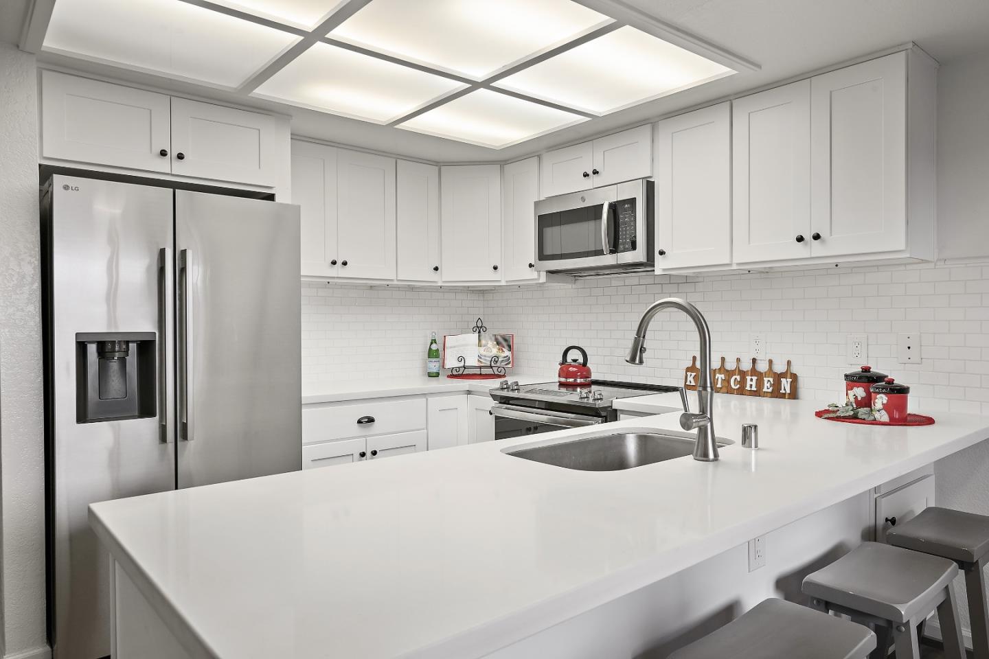 Detail Gallery Image 12 of 37 For 5965 Fiddletown Pl, San Jose,  CA 95120 - 2 Beds | 2/1 Baths