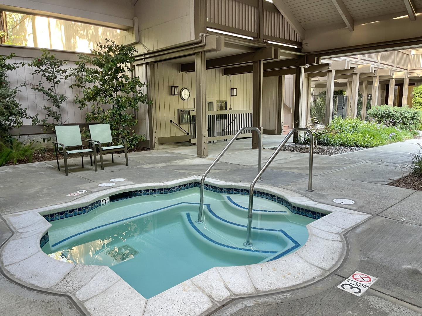 Detail Gallery Image 32 of 37 For 5965 Fiddletown Pl, San Jose,  CA 95120 - 2 Beds | 2/1 Baths