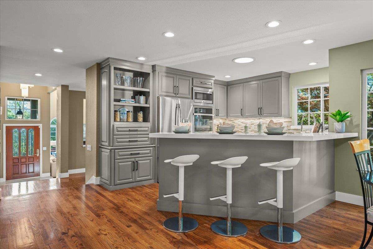 Detail Gallery Image 17 of 59 For 112 Johnson Holw, Los Gatos,  CA 95030 - 4 Beds | 3 Baths