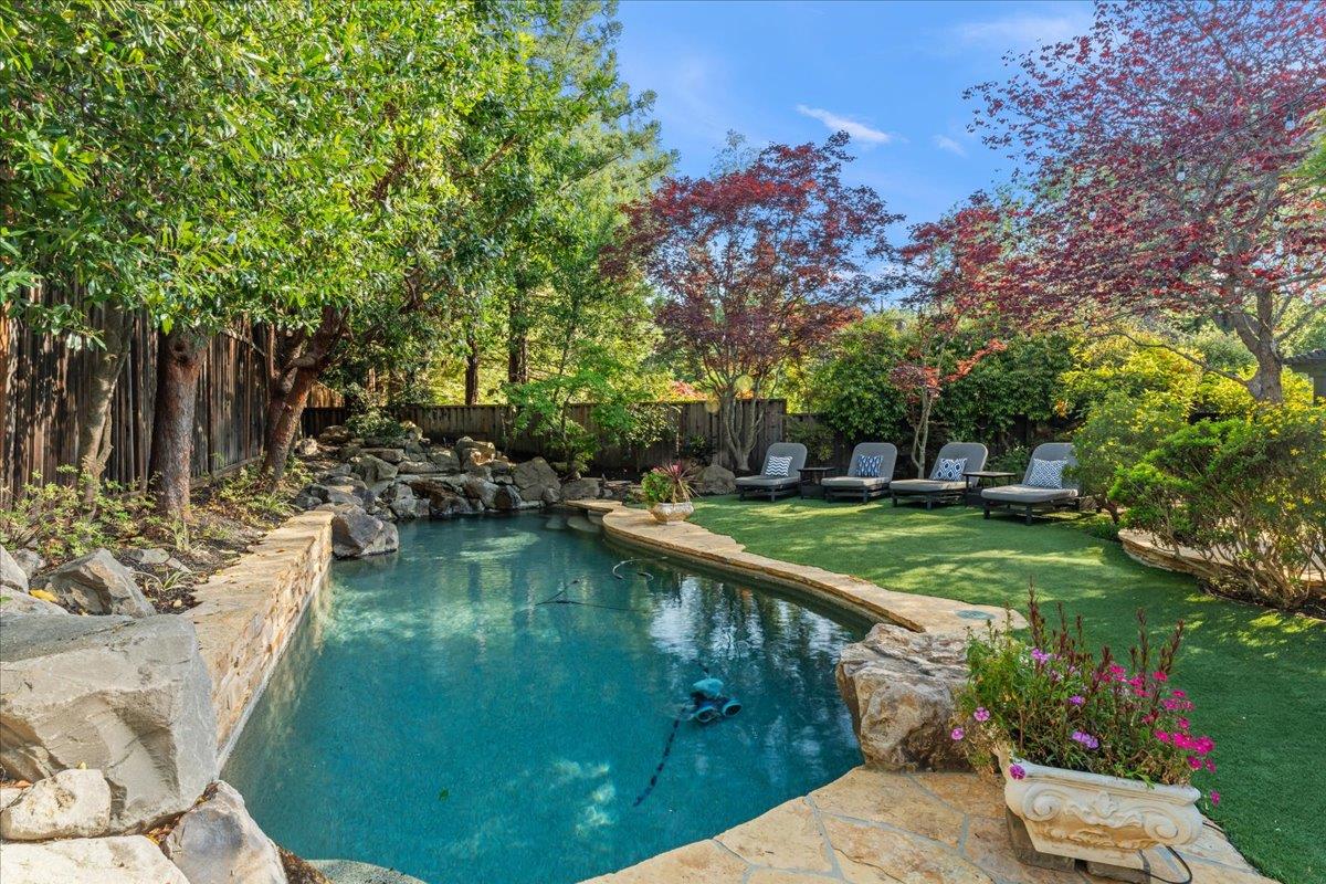 Detail Gallery Image 45 of 59 For 112 Johnson Holw, Los Gatos,  CA 95030 - 4 Beds | 3 Baths