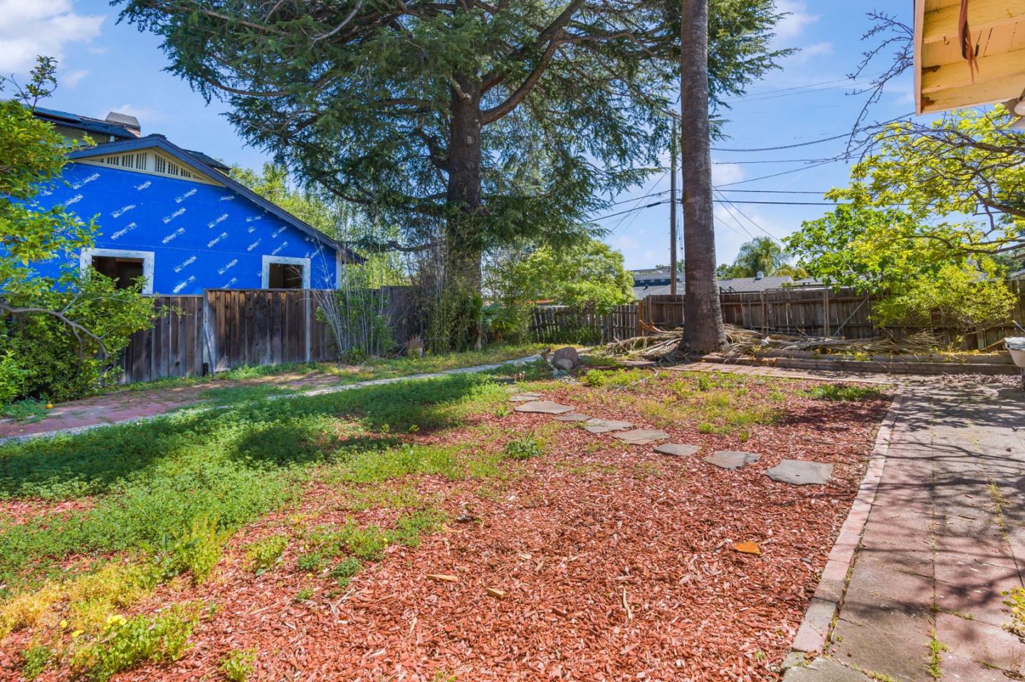 Detail Gallery Image 5 of 30 For 495 Bird Ave, Los Gatos,  CA 95032 - 4 Beds | 2 Baths