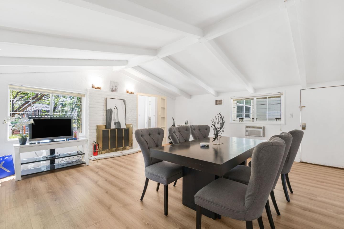 Detail Gallery Image 9 of 30 For 495 Bird Ave, Los Gatos,  CA 95032 - 4 Beds | 2 Baths