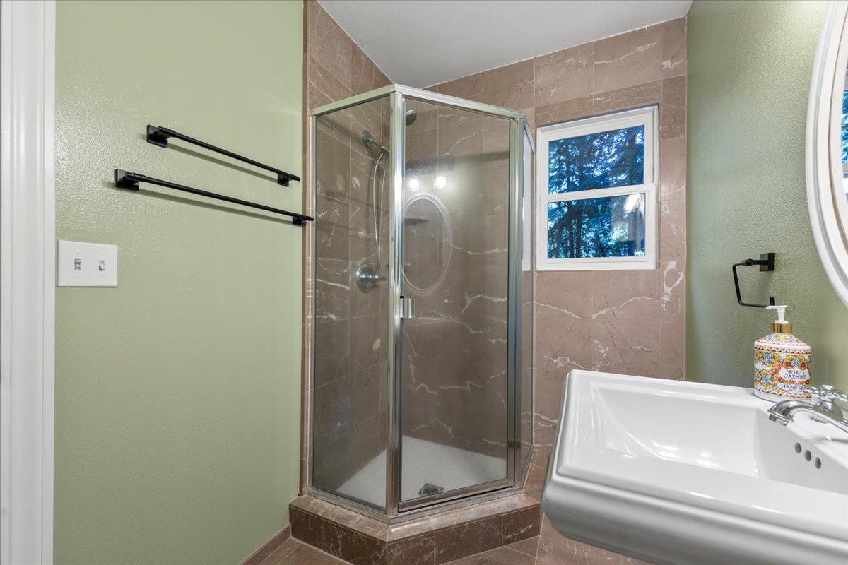 Detail Gallery Image 16 of 35 For 1365 Hartman Ave, Ben Lomond,  CA 95005 - 2 Beds | 2 Baths