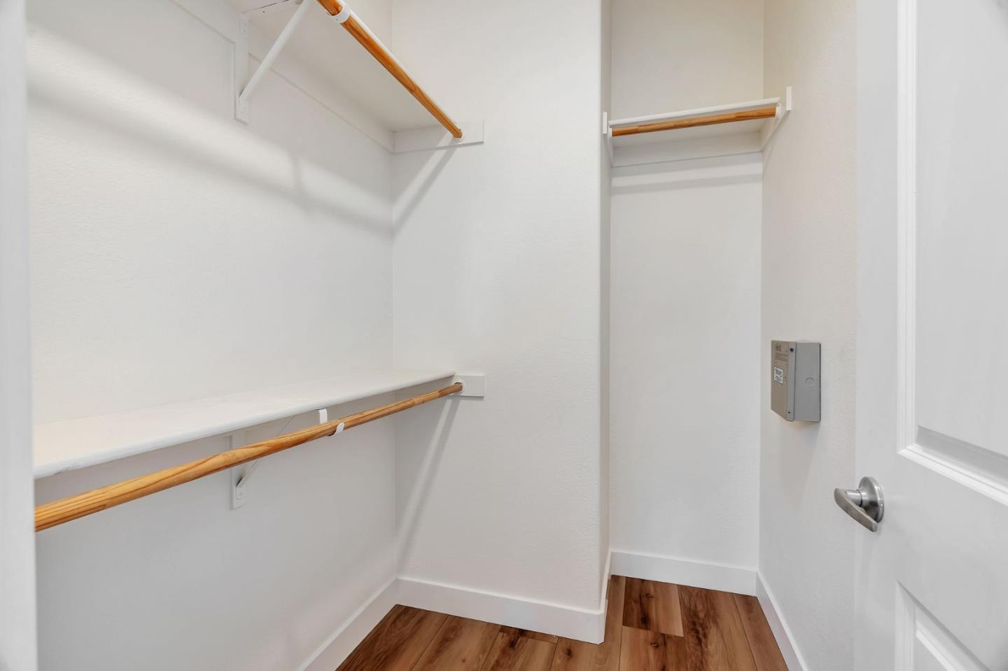 Detail Gallery Image 28 of 44 For 956 Sakura Dr, San Jose,  CA 95112 - 3 Beds | 2/1 Baths