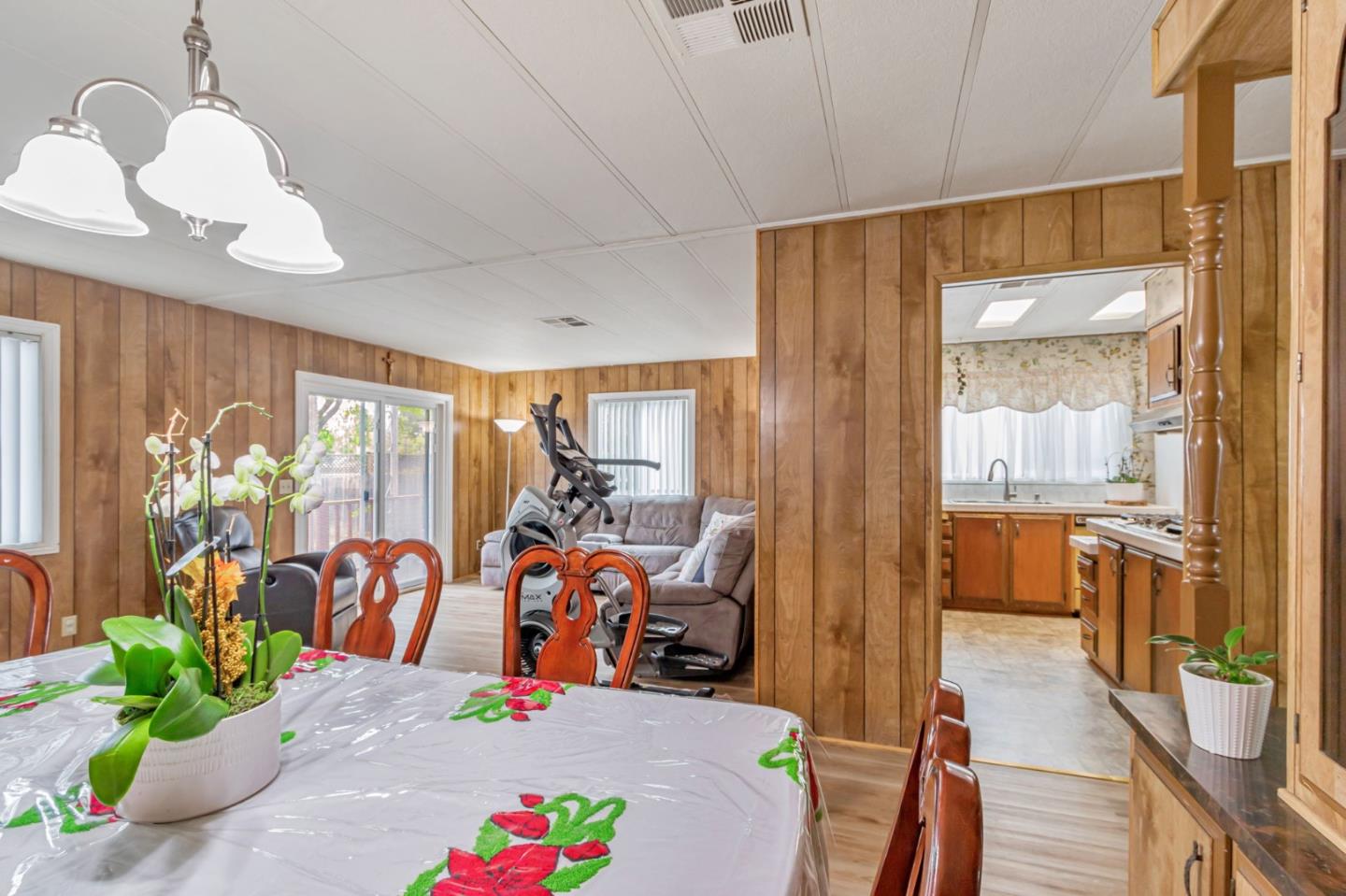 Detail Gallery Image 13 of 27 For 2052 Gold St #119,  Alviso,  CA 95002 - 3 Beds | 2 Baths
