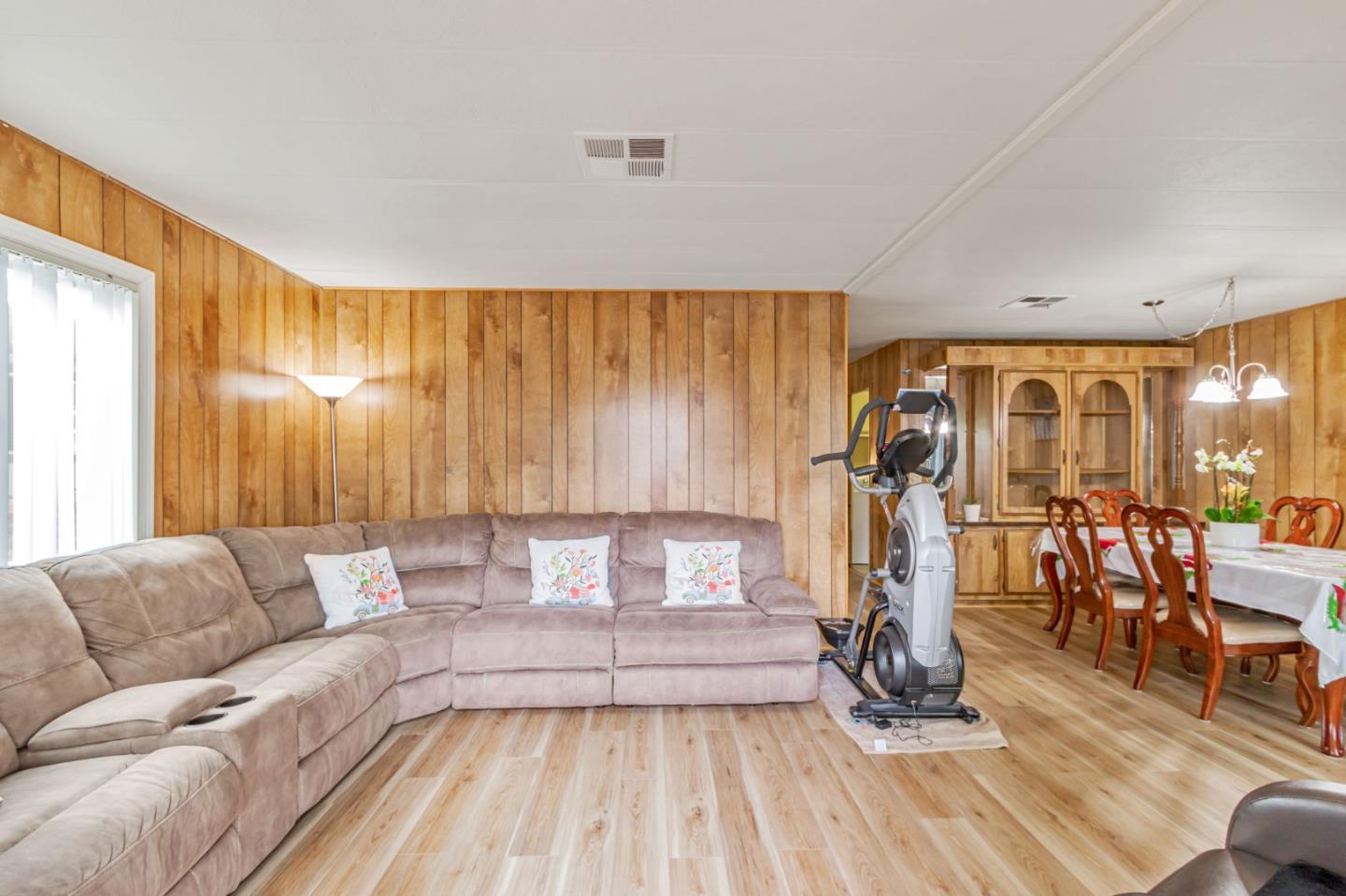 Detail Gallery Image 4 of 27 For 2052 Gold St #119,  Alviso,  CA 95002 - 3 Beds | 2 Baths