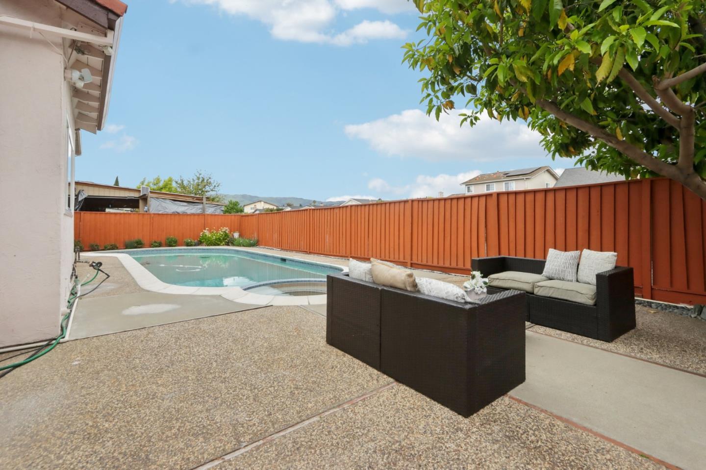 Detail Gallery Image 41 of 71 For 1288 Isengard Ct, San Jose,  CA 95121 - 5 Beds | 3 Baths