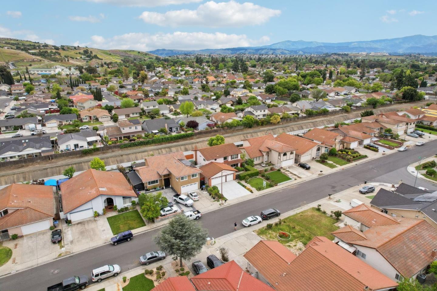 Detail Gallery Image 56 of 71 For 1288 Isengard Ct, San Jose,  CA 95121 - 5 Beds | 3 Baths