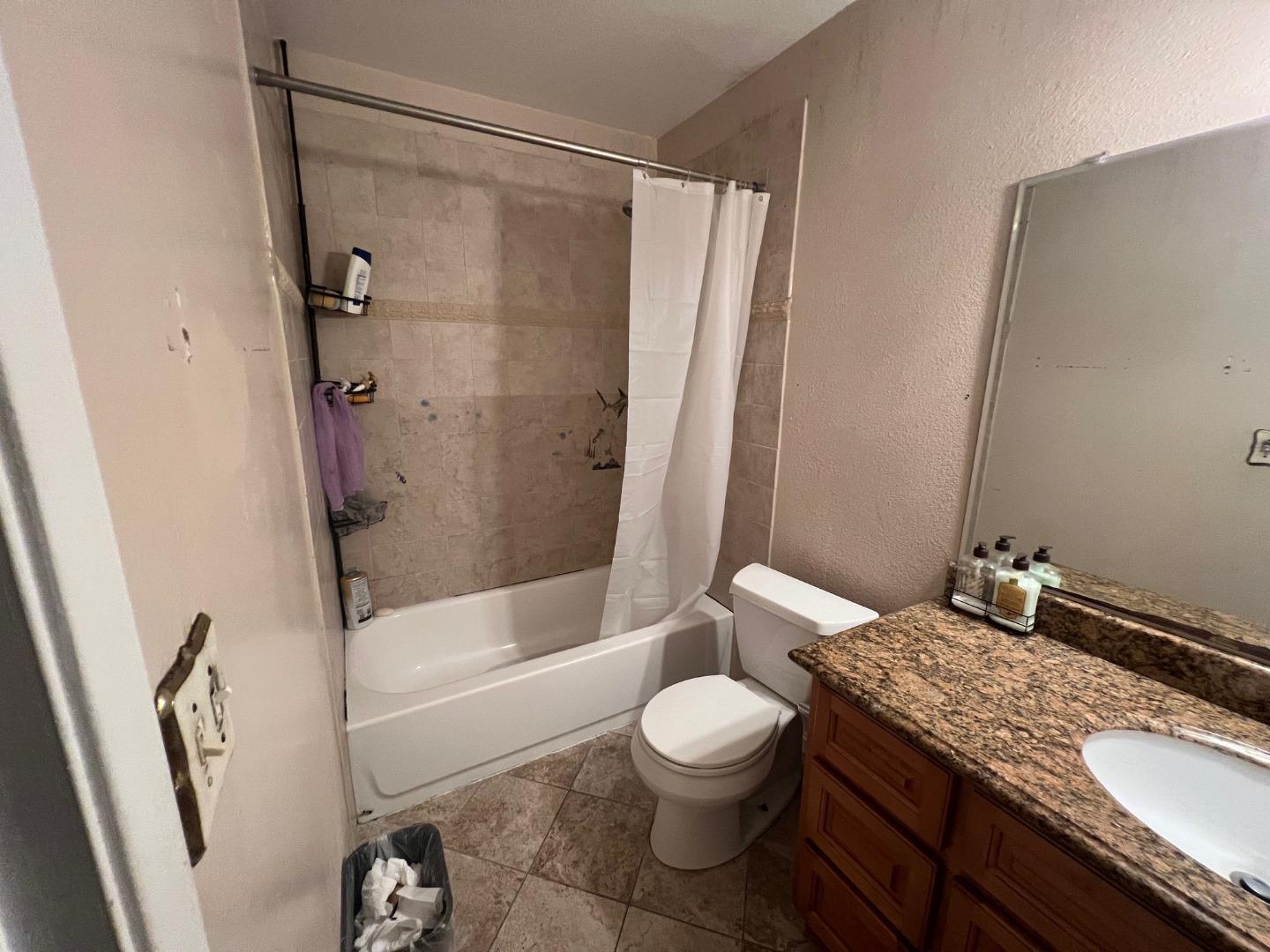 Detail Gallery Image 15 of 21 For 1822 Tustin Dr, San Jose,  CA 95122 - 5 Beds | 3 Baths