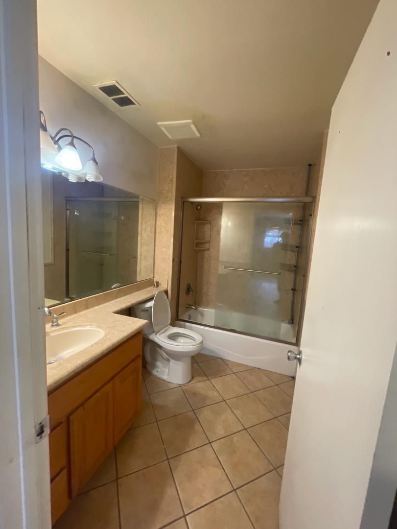 Detail Gallery Image 6 of 21 For 1822 Tustin Dr, San Jose,  CA 95122 - 5 Beds | 3 Baths