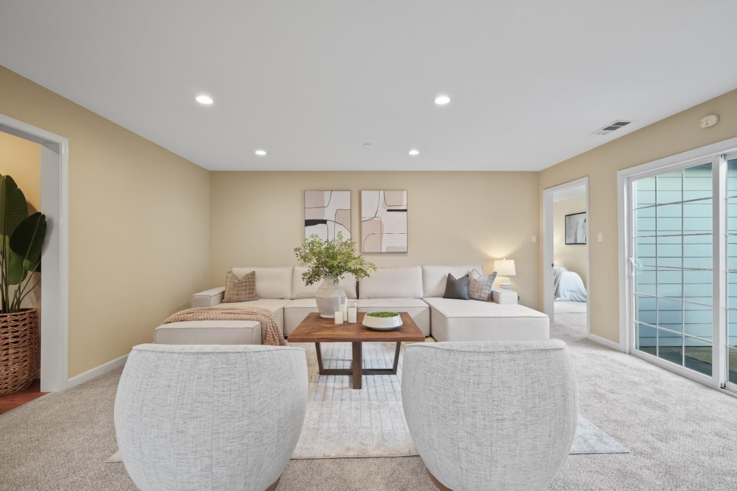 Detail Gallery Image 17 of 27 For 1040 Patricia Ave, San Mateo,  CA 94401 - 5 Beds | 2 Baths
