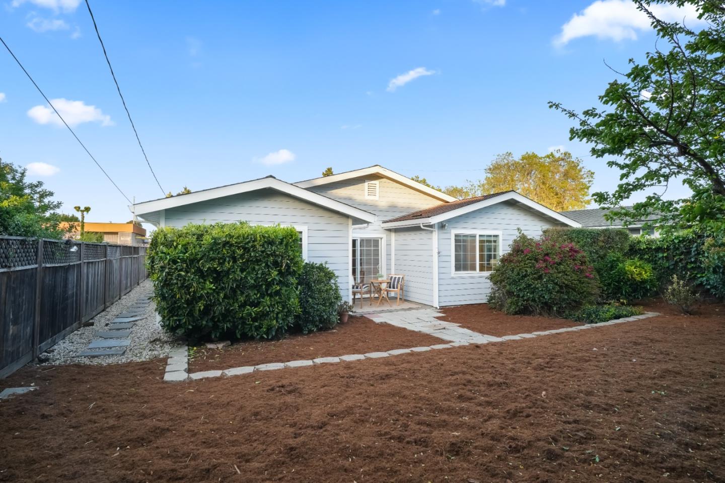 Detail Gallery Image 25 of 27 For 1040 Patricia Ave, San Mateo,  CA 94401 - 5 Beds | 2 Baths