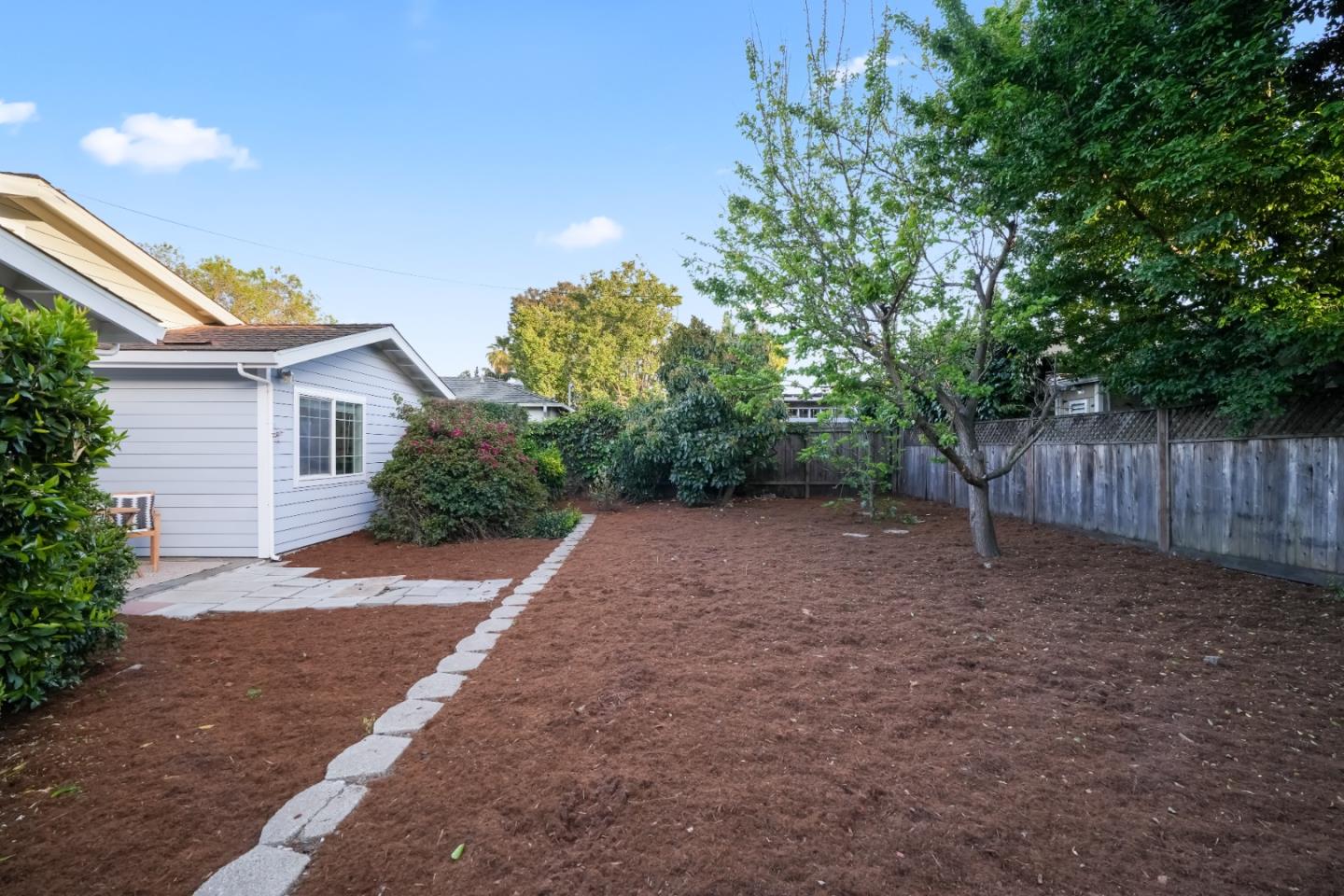 Detail Gallery Image 26 of 27 For 1040 Patricia Ave, San Mateo,  CA 94401 - 5 Beds | 2 Baths