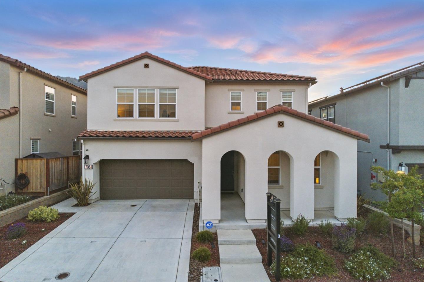Detail Gallery Image 2 of 89 For 7081 Kirigin Way, Gilroy,  CA 95020 - 5 Beds | 3 Baths