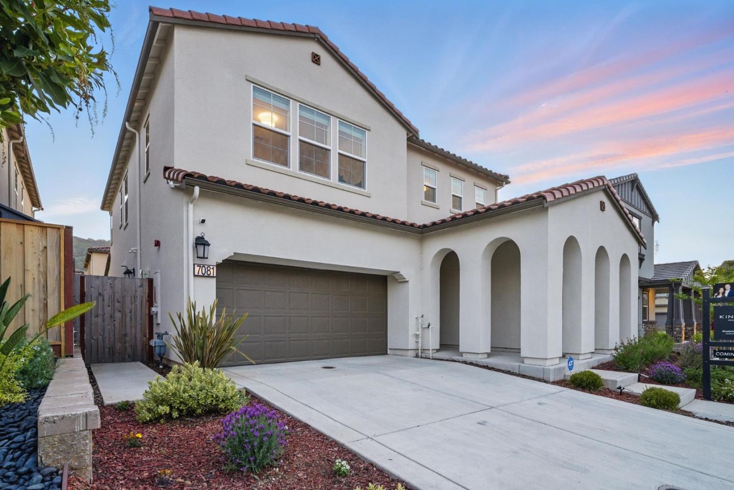 Detail Gallery Image 4 of 89 For 7081 Kirigin Way, Gilroy,  CA 95020 - 5 Beds | 3 Baths