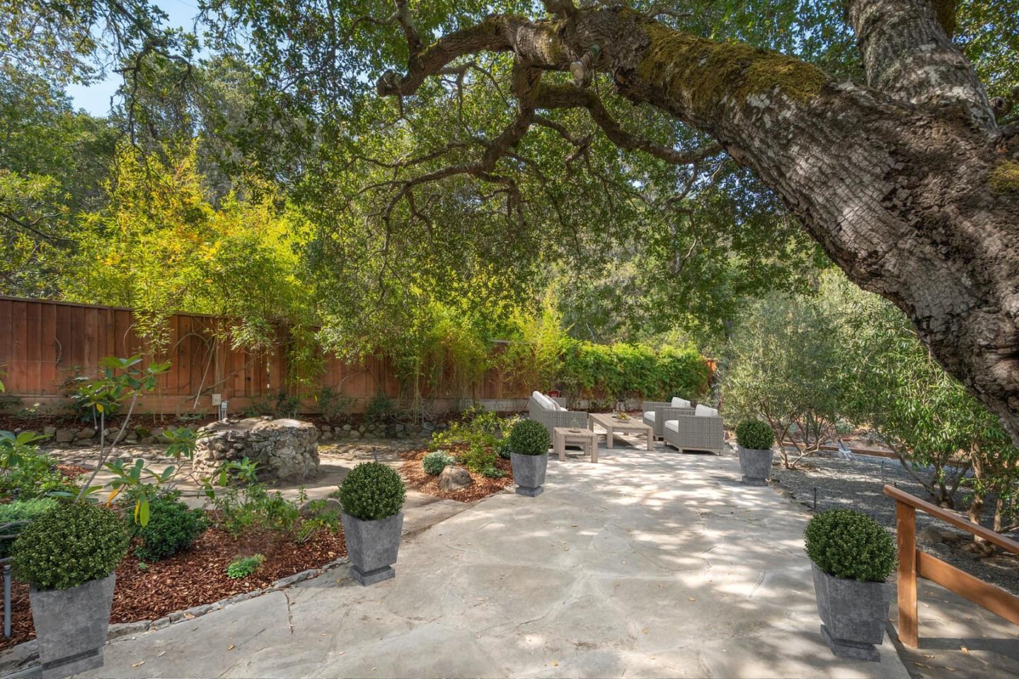 Detail Gallery Image 2 of 26 For 171 Old La Honda Rd, Woodside,  CA 94062 - 3 Beds | 3 Baths