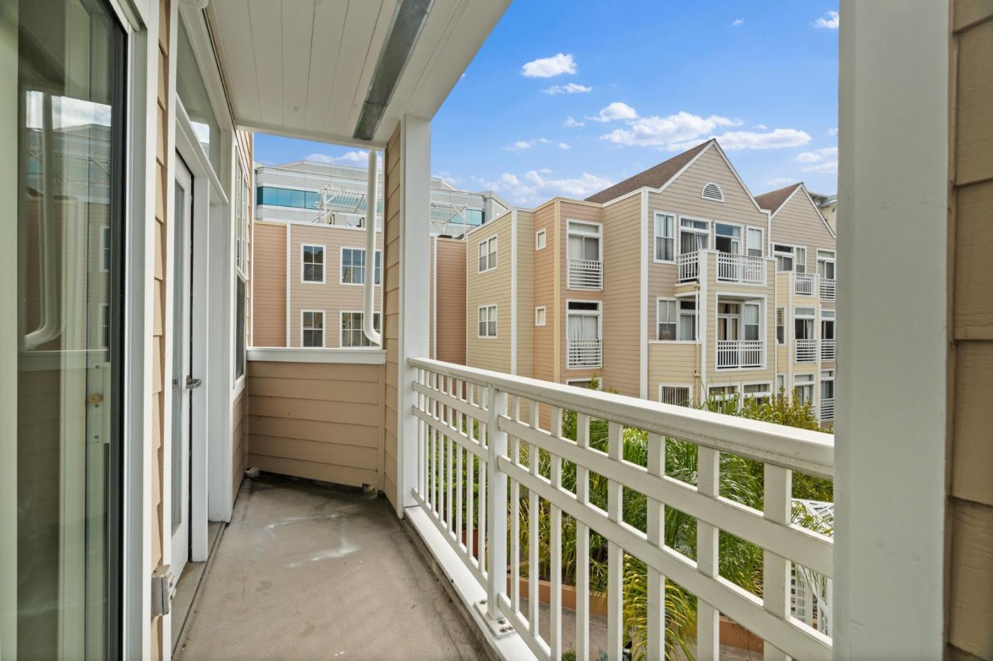Detail Gallery Image 15 of 23 For 550 Ortega Ave #B321,  Mountain View,  CA 94040 - 2 Beds | 2 Baths