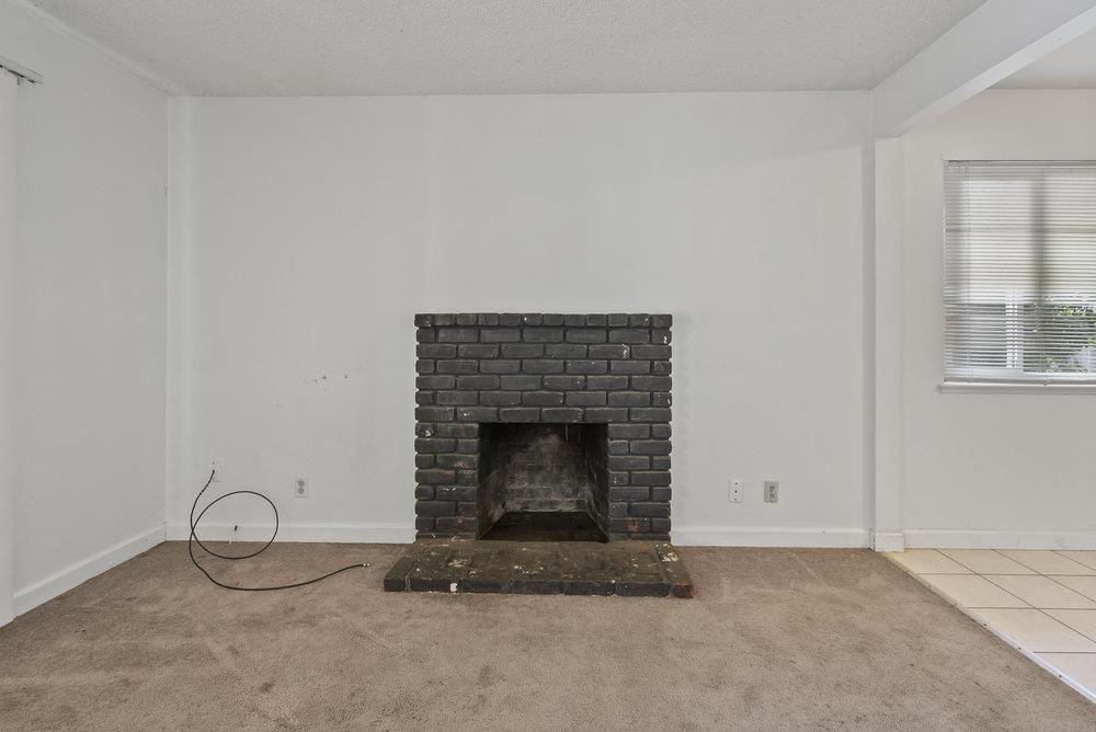 Detail Gallery Image 12 of 34 For 1099 3rd St, San Juan Bautista,  CA 95045 - 3 Beds | 2 Baths