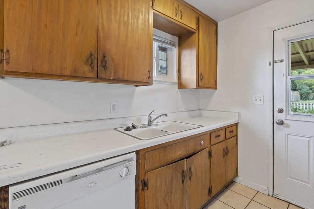 Detail Gallery Image 15 of 34 For 1099 3rd St, San Juan Bautista,  CA 95045 - 3 Beds | 2 Baths