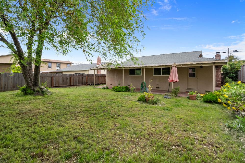 Detail Gallery Image 32 of 34 For 1099 3rd St, San Juan Bautista,  CA 95045 - 3 Beds | 2 Baths