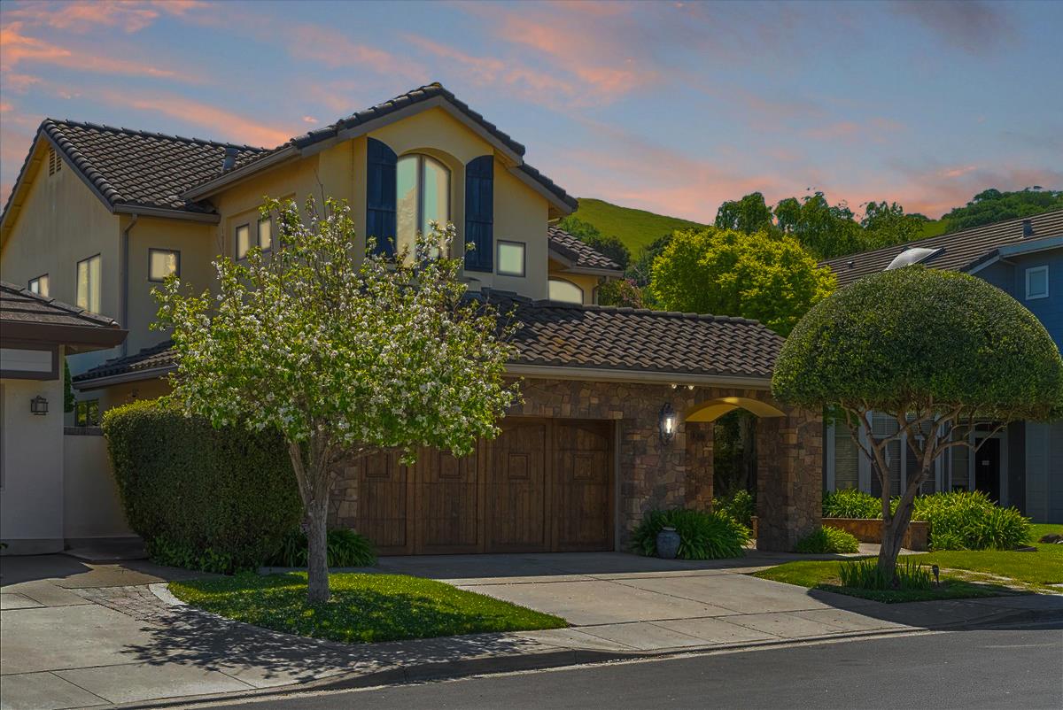 Detail Gallery Image 3 of 73 For 17666 Winding Creek Rd, Salinas,  CA 93908 - 5 Beds | 3 Baths