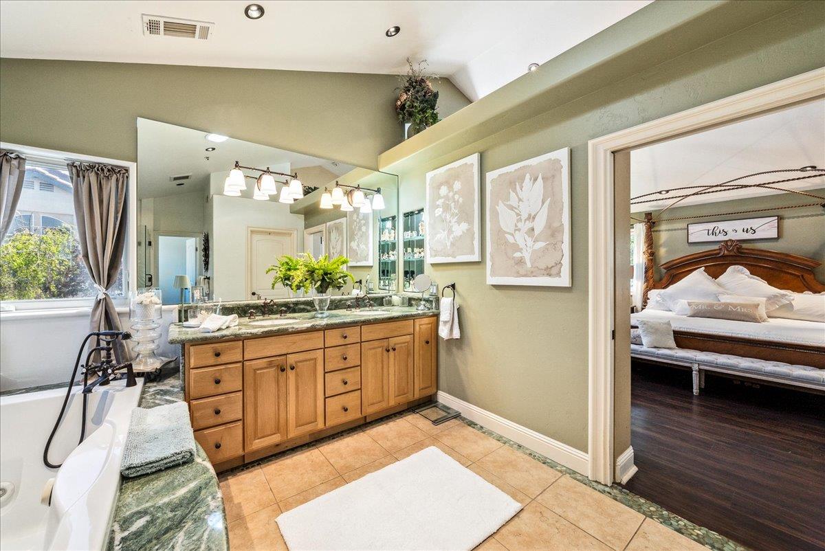 Detail Gallery Image 35 of 73 For 17666 Winding Creek Rd, Salinas,  CA 93908 - 5 Beds | 3 Baths