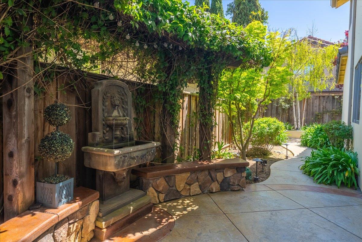 Detail Gallery Image 57 of 73 For 17666 Winding Creek Rd, Salinas,  CA 93908 - 5 Beds | 3 Baths