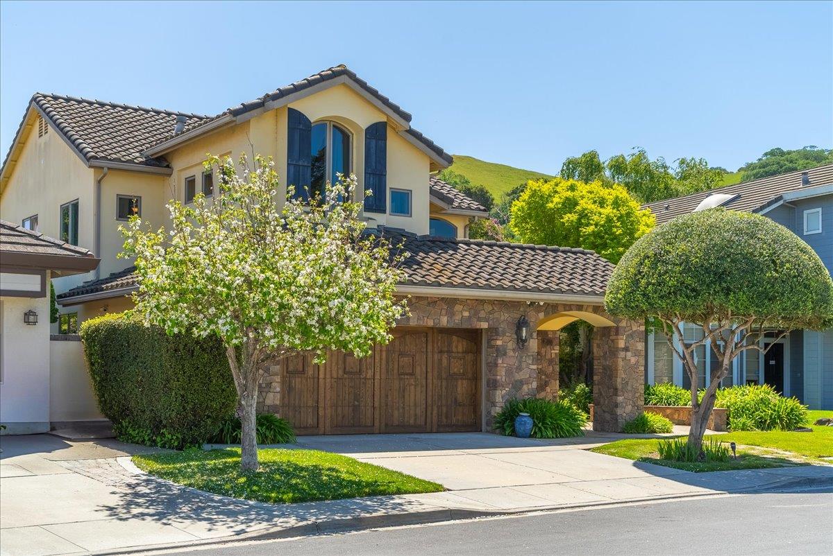 Detail Gallery Image 6 of 73 For 17666 Winding Creek Rd, Salinas,  CA 93908 - 5 Beds | 3 Baths