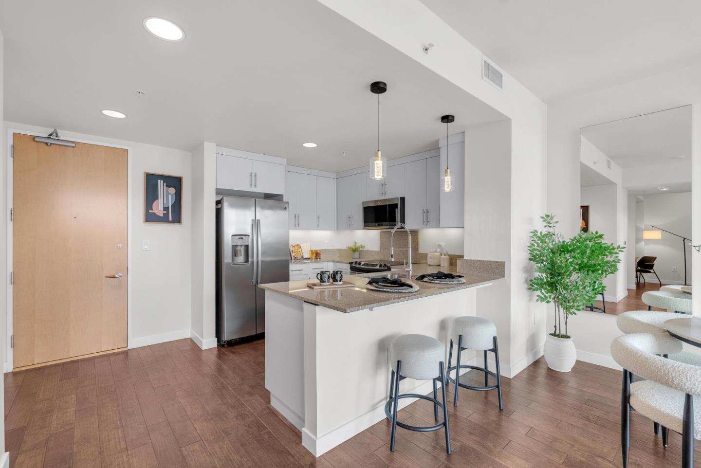 Detail Gallery Image 7 of 32 For 38 N Almaden Blvd #705,  San Jose,  CA 95110 - 1 Beds | 1 Baths