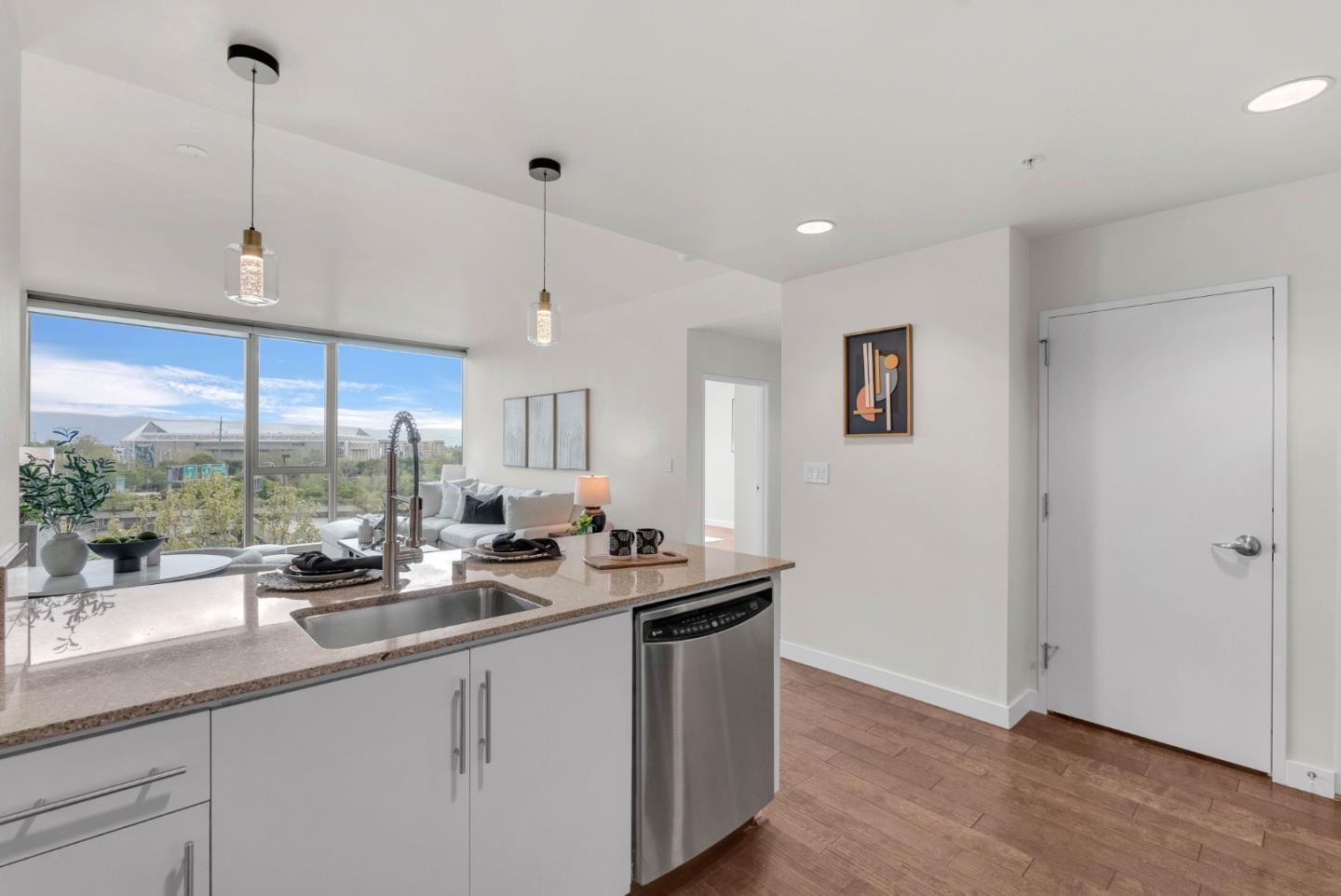 Detail Gallery Image 8 of 32 For 38 N Almaden Blvd #705,  San Jose,  CA 95110 - 1 Beds | 1 Baths