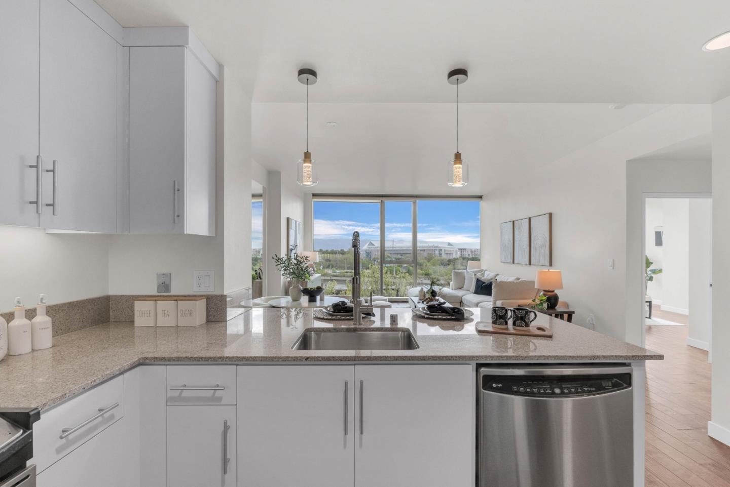 Detail Gallery Image 9 of 32 For 38 N Almaden Blvd #705,  San Jose,  CA 95110 - 1 Beds | 1 Baths