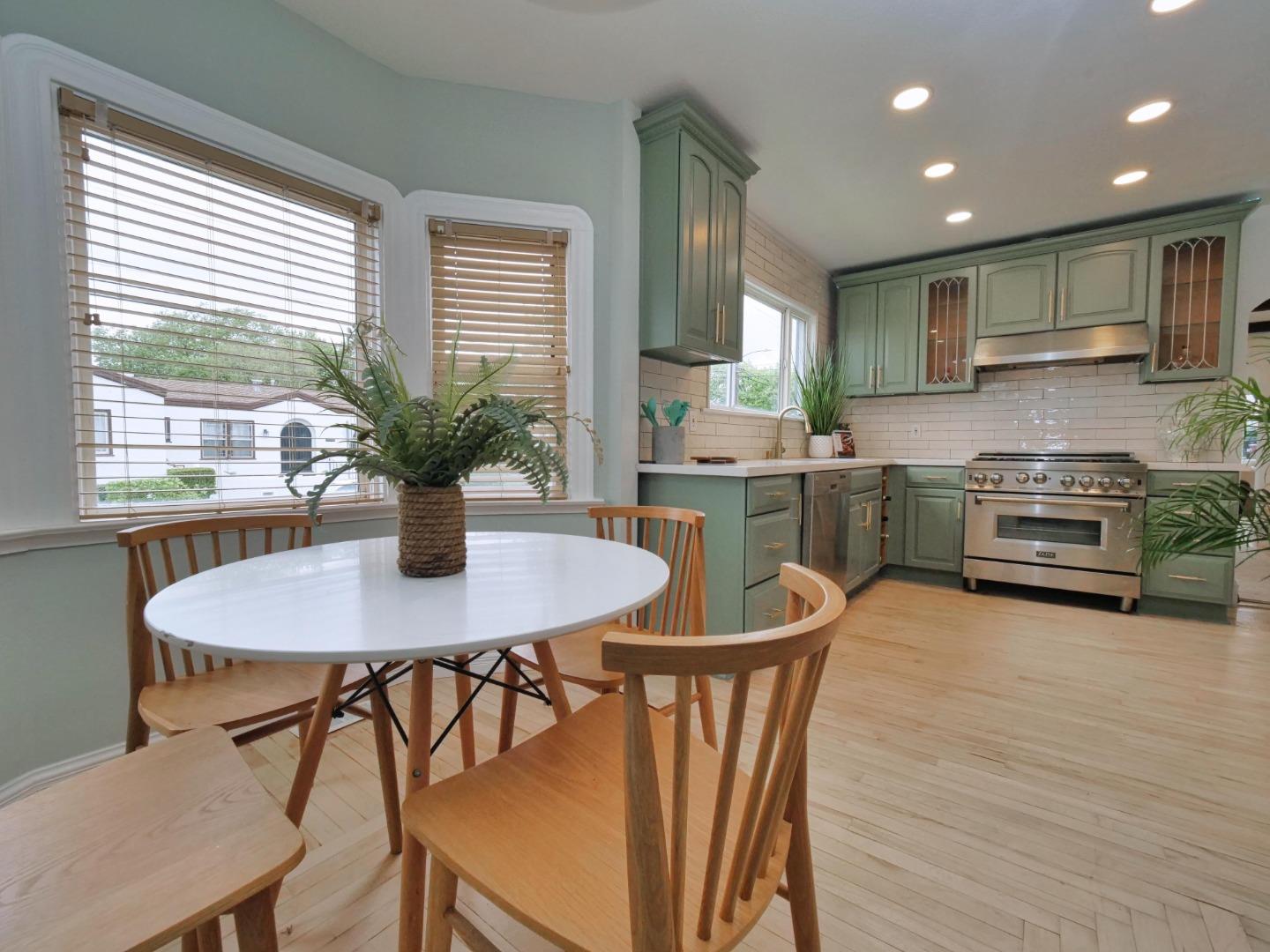 Detail Gallery Image 75 of 114 For 3000 56th Ave, Oakland,  CA 94605 - 4 Beds | 3 Baths