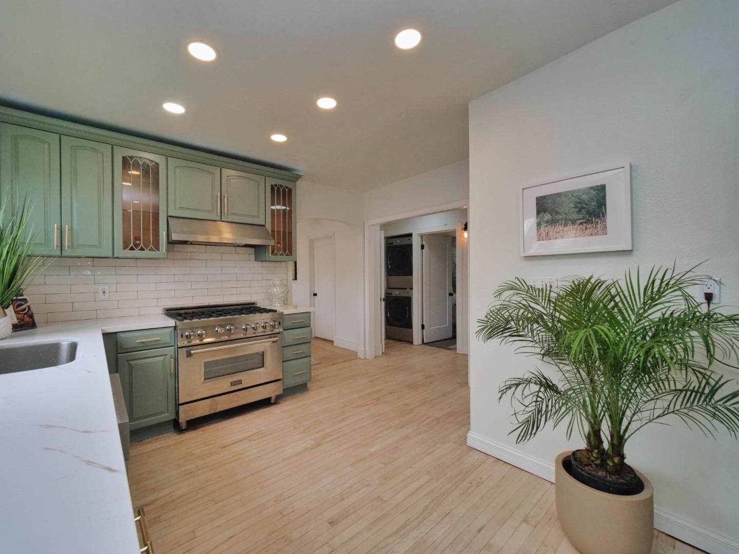 Detail Gallery Image 77 of 114 For 3000 56th Ave, Oakland,  CA 94605 - 4 Beds | 3 Baths