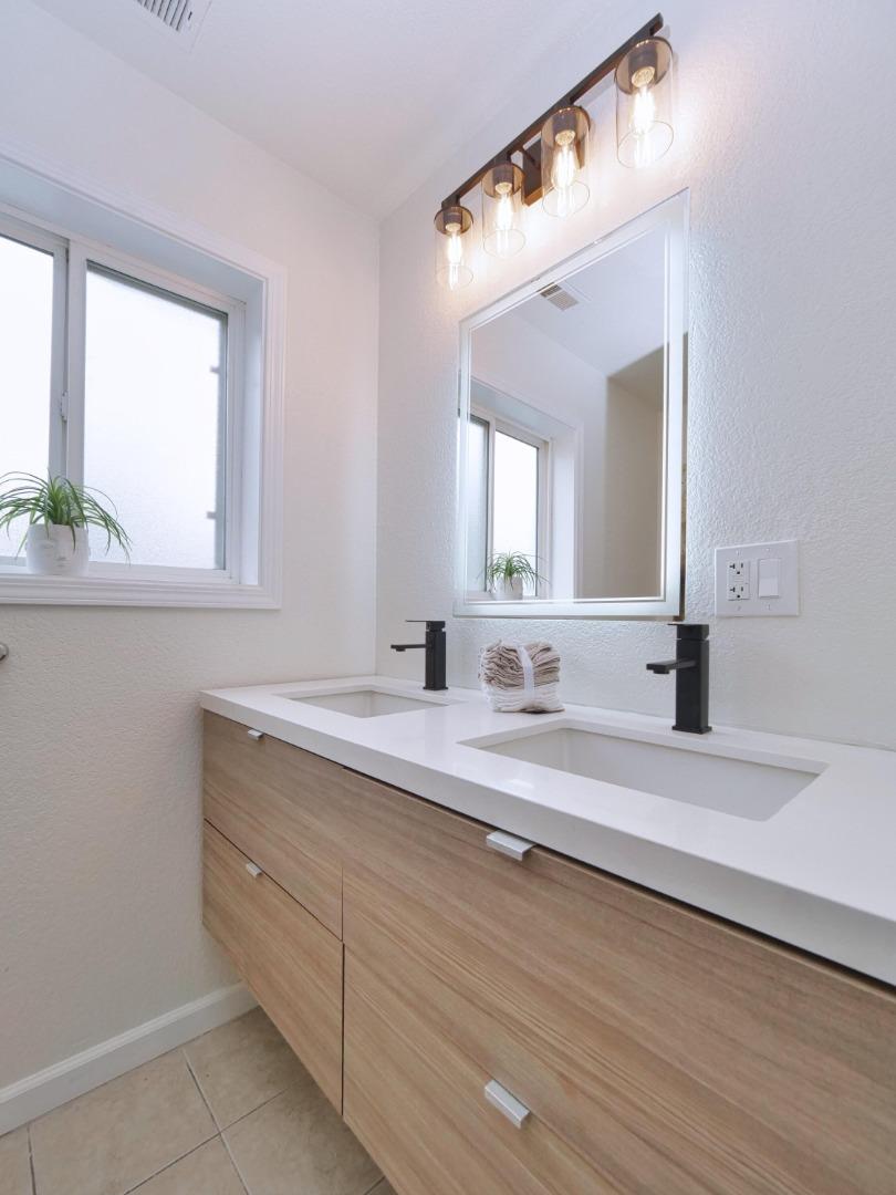 Detail Gallery Image 86 of 114 For 3000 56th Ave, Oakland,  CA 94605 - 4 Beds | 3 Baths