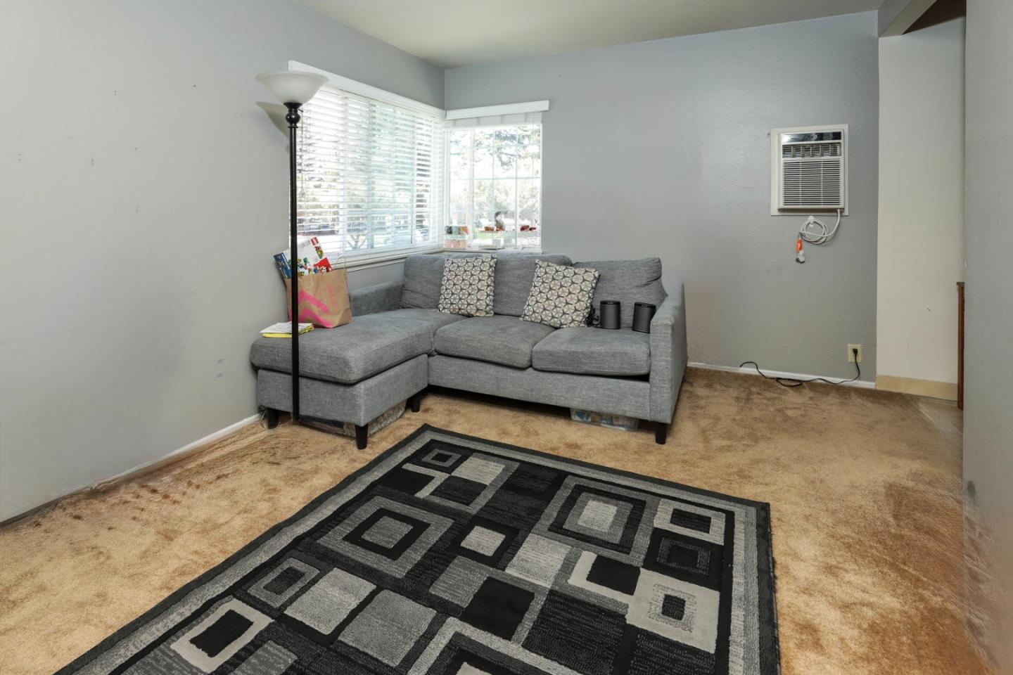 Detail Gallery Image 10 of 28 For 494 Dover Way, Campbell,  CA 95008 - – Beds | – Baths