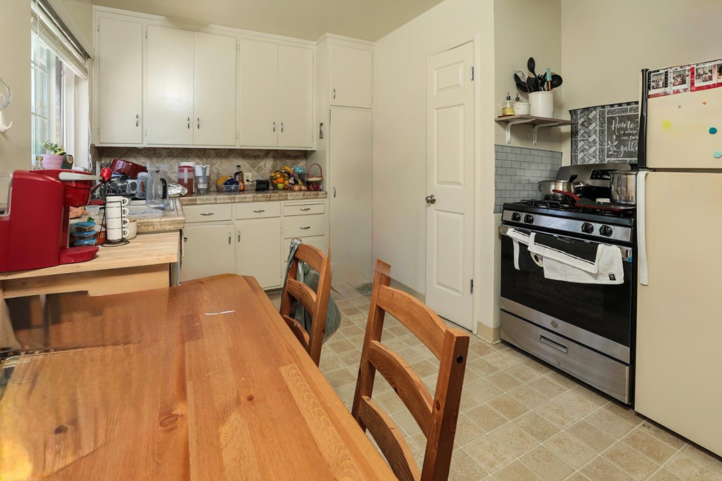 Detail Gallery Image 13 of 28 For 494 Dover Way, Campbell,  CA 95008 - – Beds | – Baths