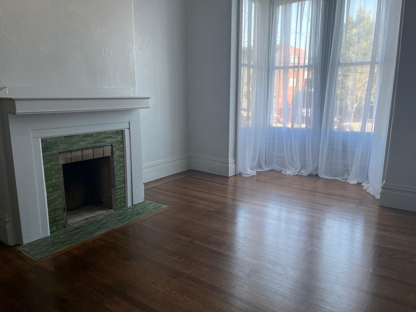Detail Gallery Image 3 of 15 For Post St, San Francisco,  CA 94115 - 3 Beds | 1/1 Baths
