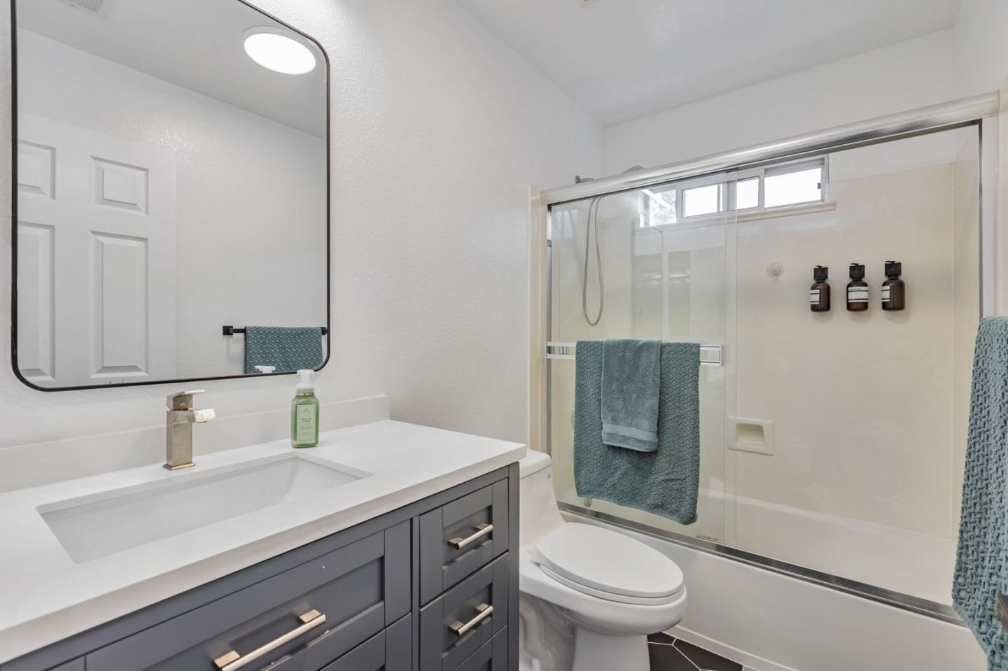 Detail Gallery Image 18 of 40 For 1169 Silver Shadow Dr, San Jose,  CA 95120 - 3 Beds | 2/1 Baths