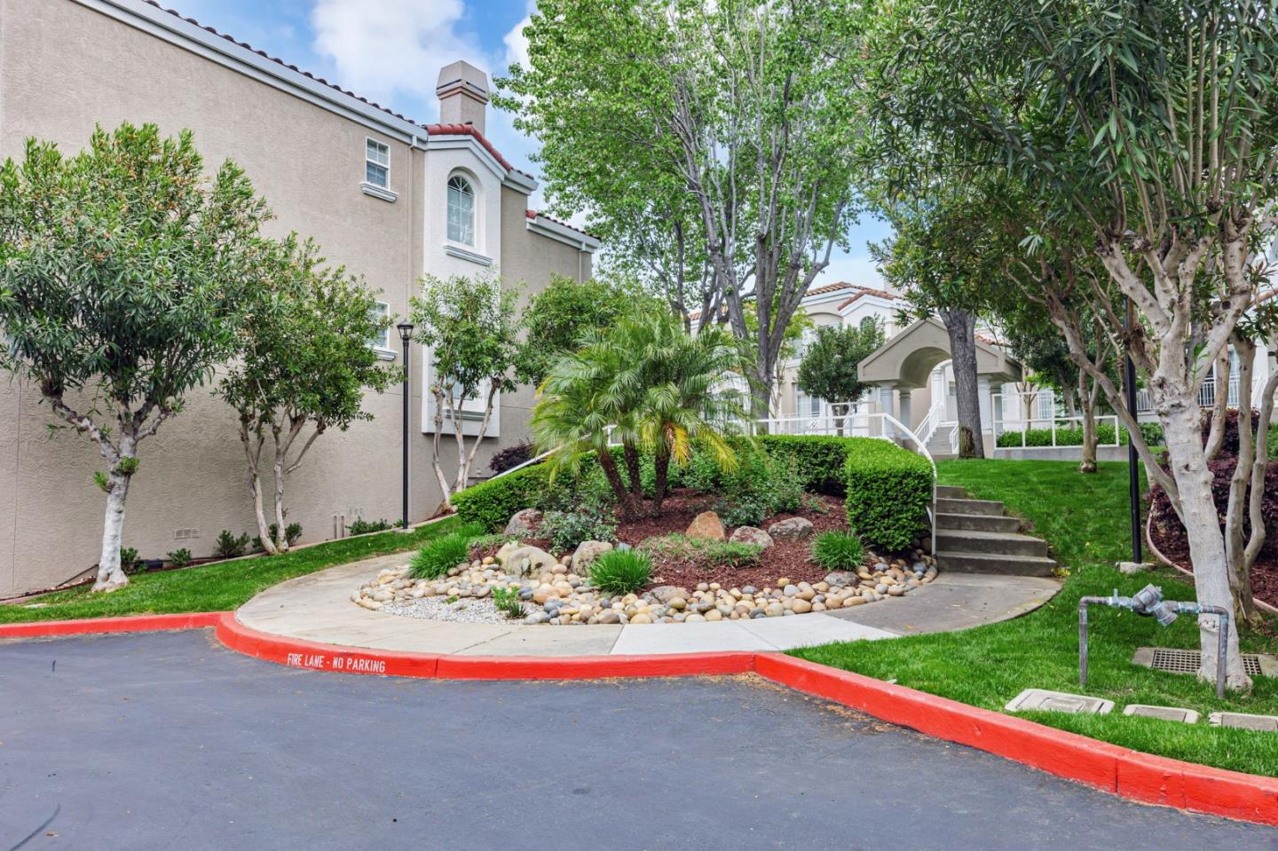 Detail Gallery Image 23 of 40 For 1169 Silver Shadow Dr, San Jose,  CA 95120 - 3 Beds | 2/1 Baths