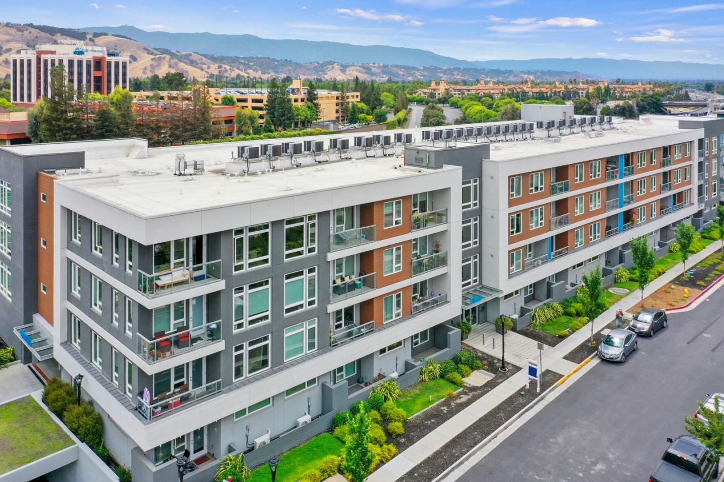 Detail Gallery Image 2 of 82 For 5933 Sunstone Dr #220,  San Jose,  CA 95123 - 2 Beds | 2 Baths