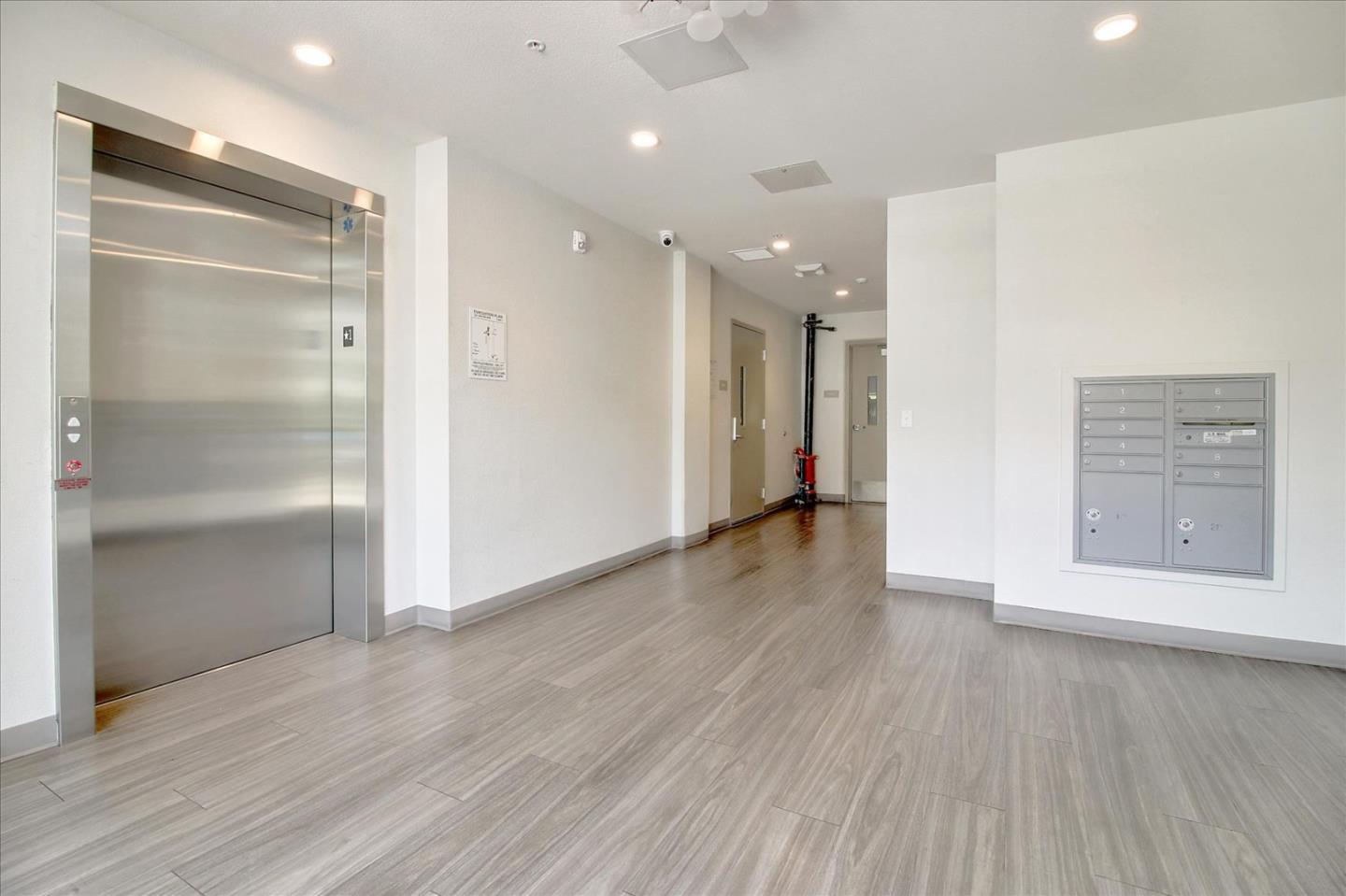 Detail Gallery Image 5 of 82 For 5933 Sunstone Dr #220,  San Jose,  CA 95123 - 2 Beds | 2 Baths