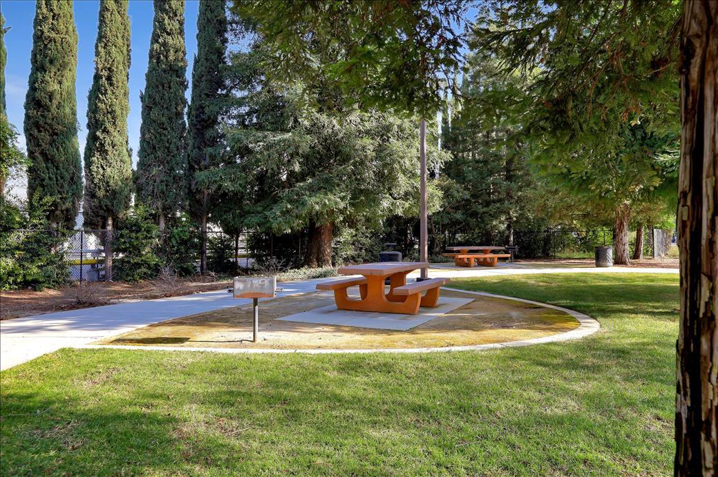 Detail Gallery Image 77 of 82 For 5933 Sunstone Dr #220,  San Jose,  CA 95123 - 2 Beds | 2 Baths