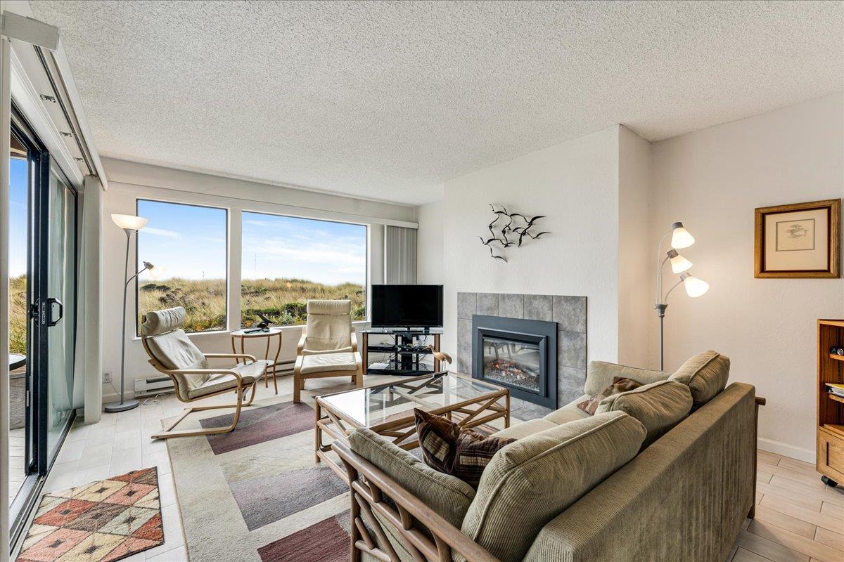 Detail Gallery Image 7 of 27 For 101 Shell Dr #70,  Watsonville,  CA 95076 - 2 Beds | 2 Baths