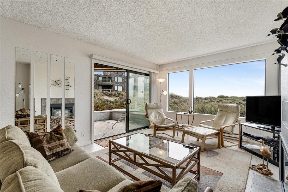 Detail Gallery Image 9 of 27 For 101 Shell Dr #70,  Watsonville,  CA 95076 - 2 Beds | 2 Baths