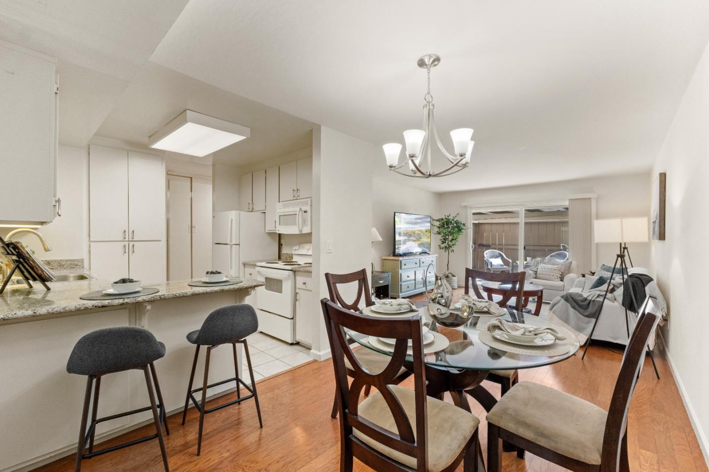 Detail Gallery Image 5 of 32 For 1720 Halford Ave #131,  Santa Clara,  CA 95051 - 2 Beds | 2 Baths