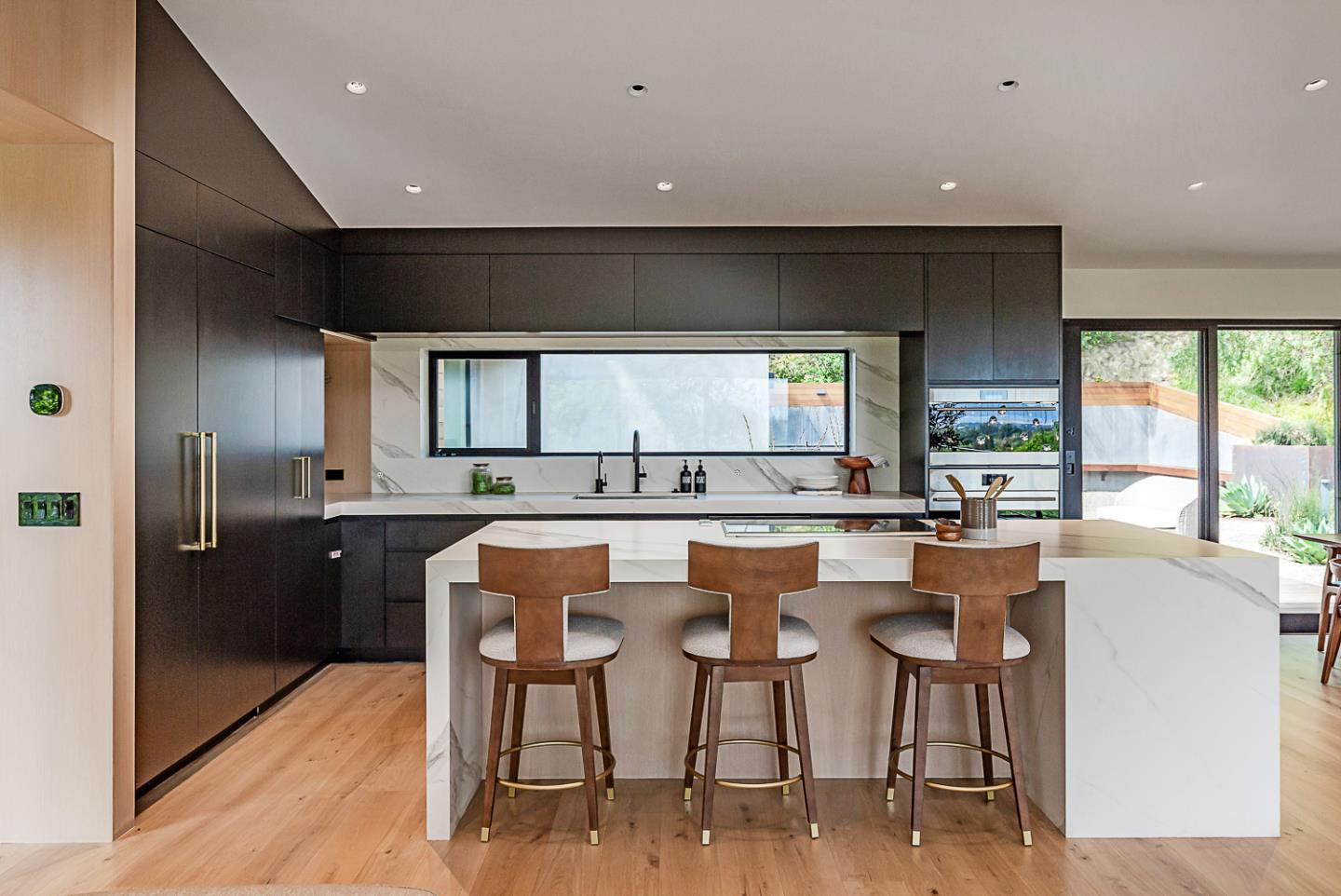 Detail Gallery Image 17 of 68 For 26896 Alejandro Dr, Los Altos Hills,  CA 94022 - 4 Beds | 3 Baths