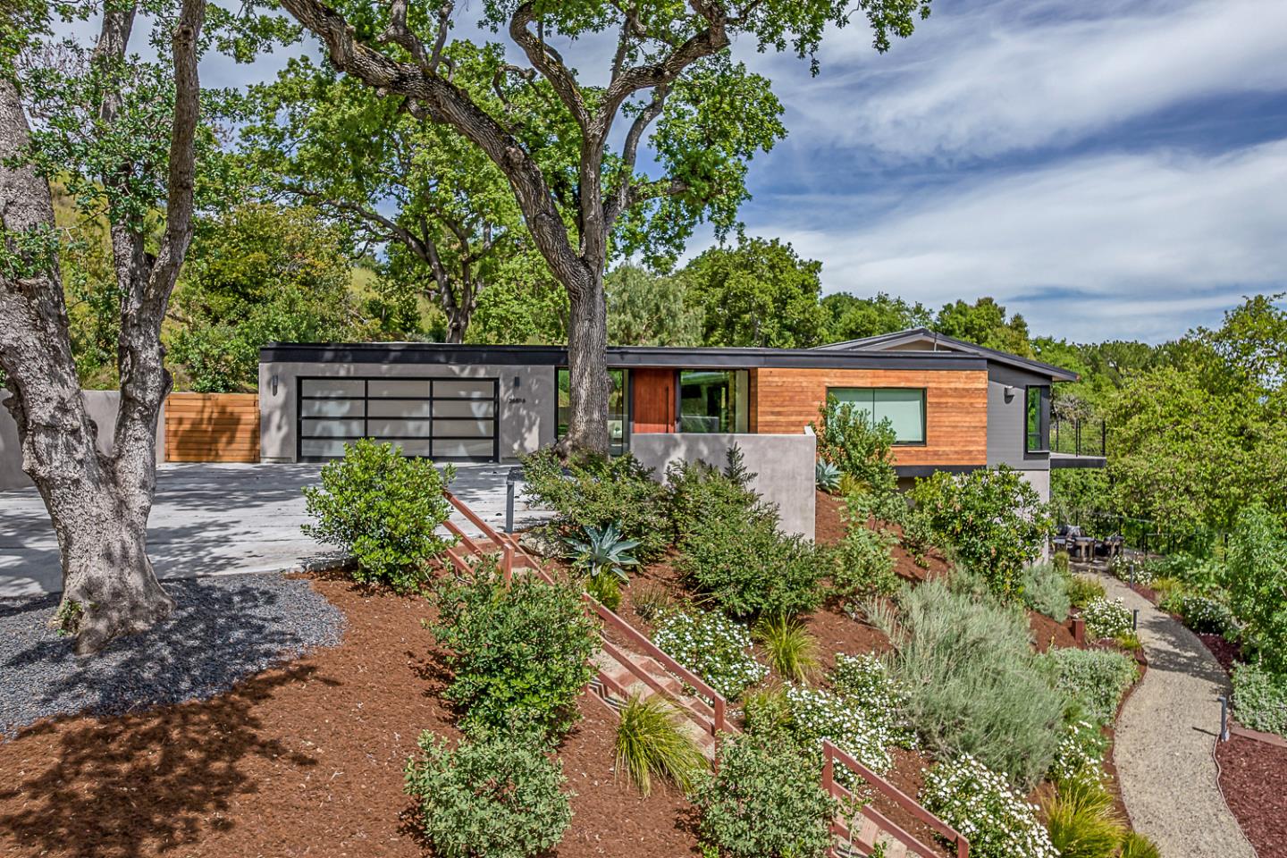 Detail Gallery Image 2 of 68 For 26896 Alejandro Dr, Los Altos Hills,  CA 94022 - 4 Beds | 3 Baths