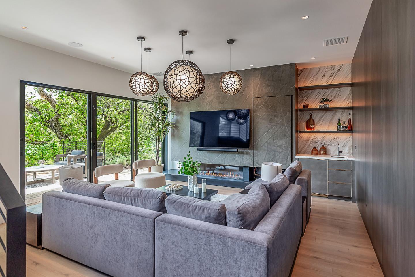 Detail Gallery Image 28 of 68 For 26896 Alejandro Dr, Los Altos Hills,  CA 94022 - 4 Beds | 3 Baths